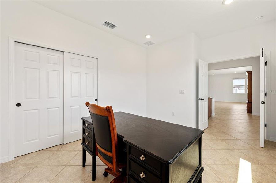 Furnished interior view inside a new home in Calesa Township, Ocala (Image 11). Furnished interior view inside a new home in Calesa Township, Ocala (Image 11).