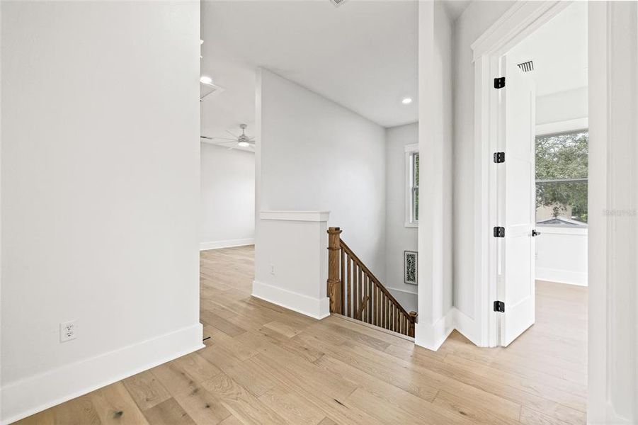 Spacious, unfurnished interior of a new home in , St. Petersburg (Image 39).