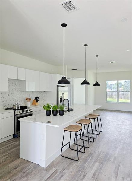 Furnished interior view inside a new home in , Sebring (Image 10).