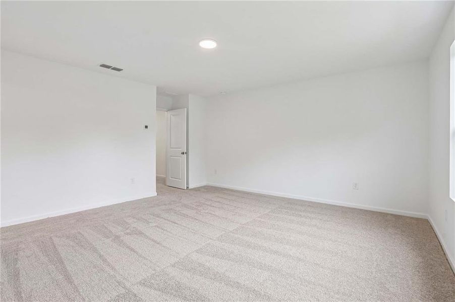 Spacious, unfurnished interior of a new home in Langston Reserve, Cartersville (Image 17).