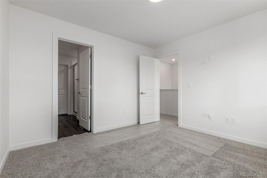 Spacious, unfurnished interior of a new home in The Commons at Victory Ridge, Colorado Springs (Image 21).