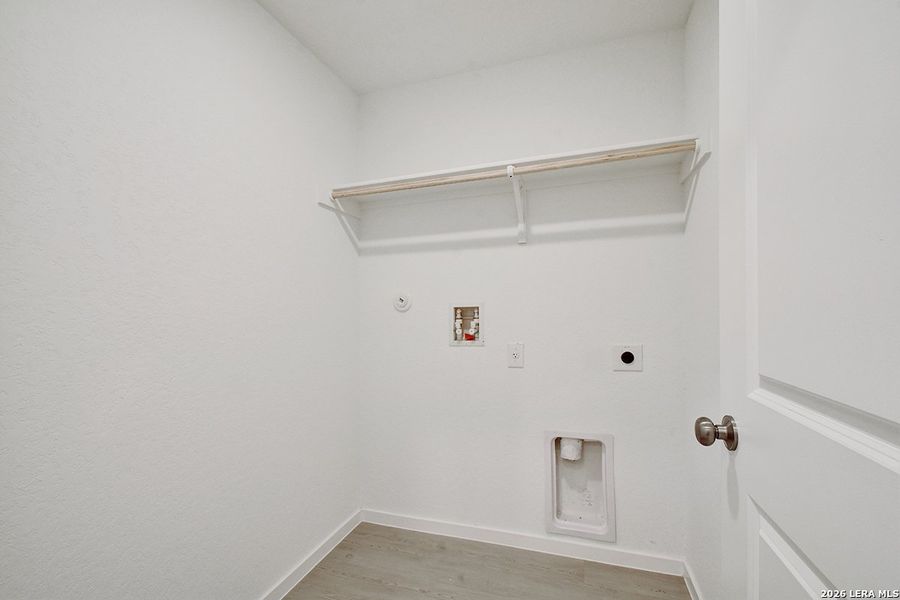Spacious, unfurnished interior of a new home in Ridgeland, Kerrville (Image 26).
