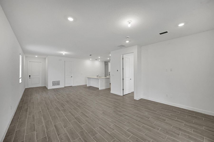Spacious, unfurnished interior of a new home in Seagrove: The Indies, Fort Pierce (Image 20). Spacious, unfurnished interior of a new home in Seagrove: The Indies, Fort Pierce (Image 20).