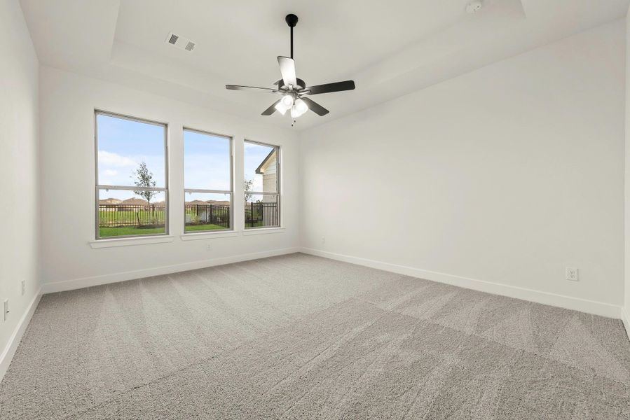 Spacious, unfurnished interior of a new home in Sunterra (Royal ISD), Katy (Image 17). Spacious, unfurnished interior of a new home in Sunterra (Royal ISD), Katy (Image 17).