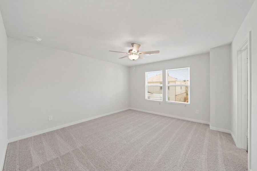 Spacious, unfurnished interior of a new home in Lakes at Black Oak, Magnolia (Image 20).