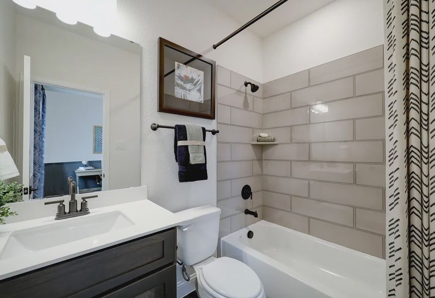 Plan 3059 bath 3 - staged - 15 of 19