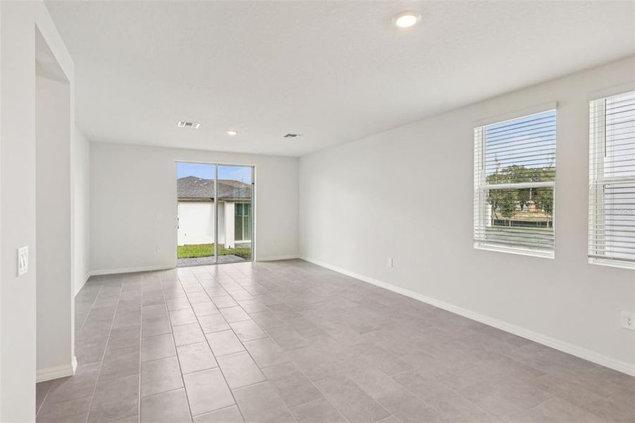 Spacious, unfurnished interior of a new home in Wynnstone - Classic Series, Haines City (Image 13).