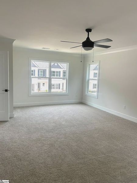 Spacious, unfurnished interior of a new home in Parkstone Place Townhomes, Roebuck (Image 11).