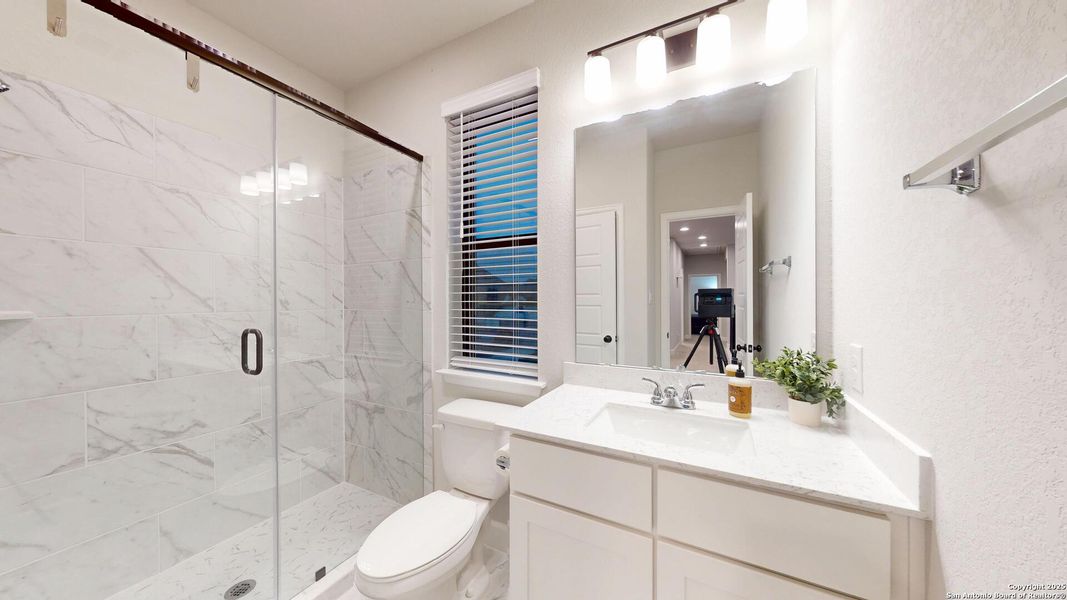 Furnished interior view inside a new home in Weston Oaks 55', San Antonio (Image 70).