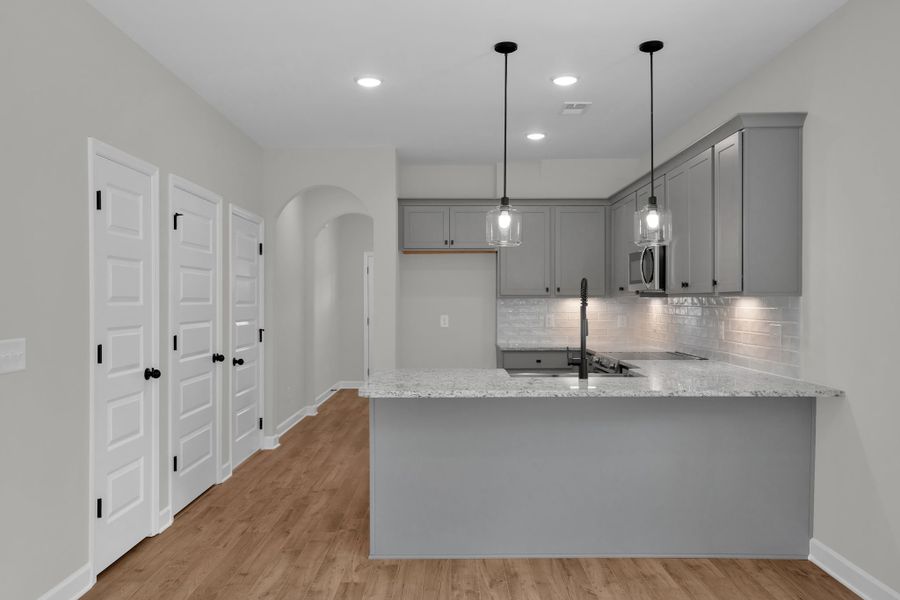 Representative furnished interior of a home built from the Nantucket by Parkside Builders in The Woods, Gallatin (Image 7).