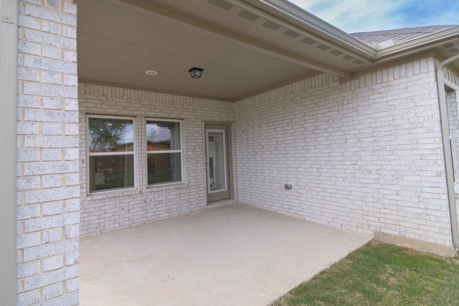 Representative exterior details of a home built from the Silvermist by Stonehollow Homes in Heritage Grove, Blue Ridge (Image 3). Representative exterior details of a home built from the Silvermist by Stonehollow Homes in Heritage Grove, Blue Ridge (Image 3).