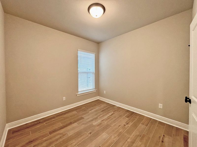 Spacious, unfurnished interior of a new home in Natureview, Freeport (Image 20).