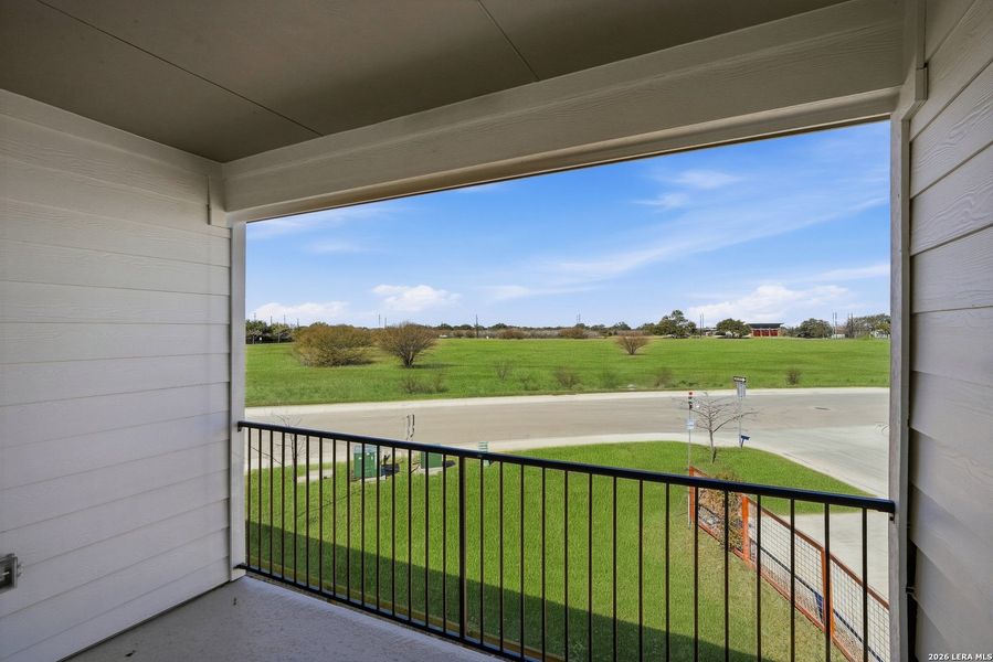 Exterior details and patio area of a home in The Crossvine, Schertz (Image 3).