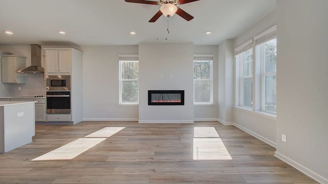 Furnished interior view inside a new home in Daybreak, Newnan (Image 7).