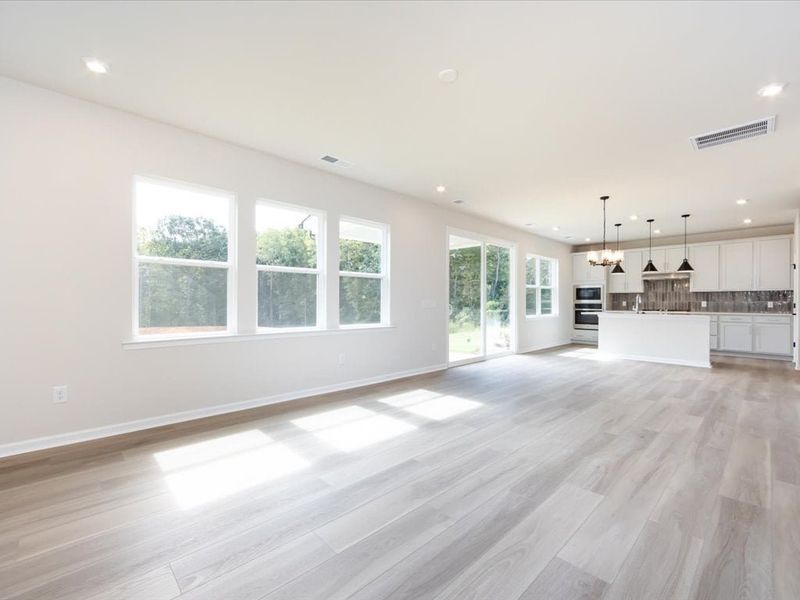 Spacious, unfurnished interior of a new home in Alton Creek, Mint Hill (Image 20).