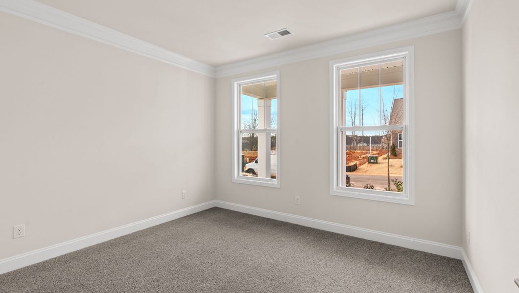 Spacious, unfurnished interior of a new home in Cottonwood Ridge, Piedmont (Image 15).
