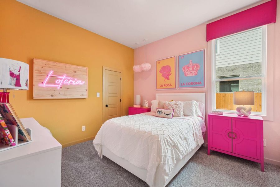 Furnished interior view inside a new home in Stream Waters, Seguin (Image 46).