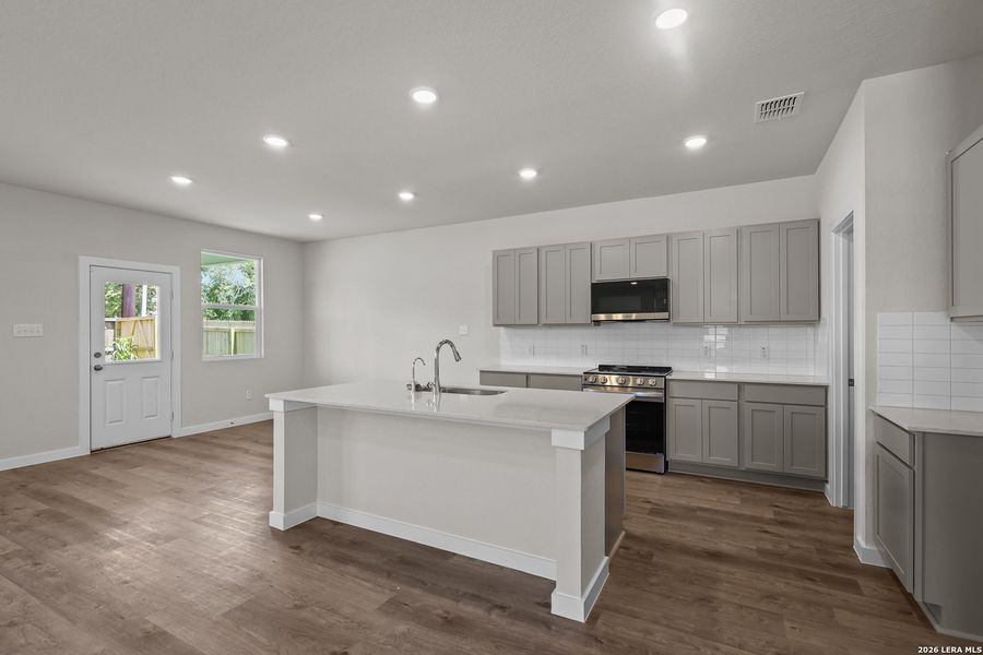 Furnished interior view inside a new home in Spring Creek, San Antonio (Image 7).