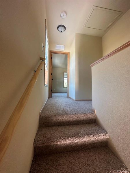 Spacious, unfurnished interior of a new home in , Granby (Image 7).