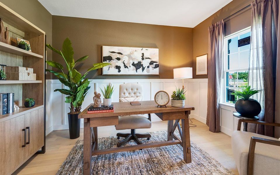 Furnished interior view inside a new home in Steed Landing, Texas City (Image 22).
