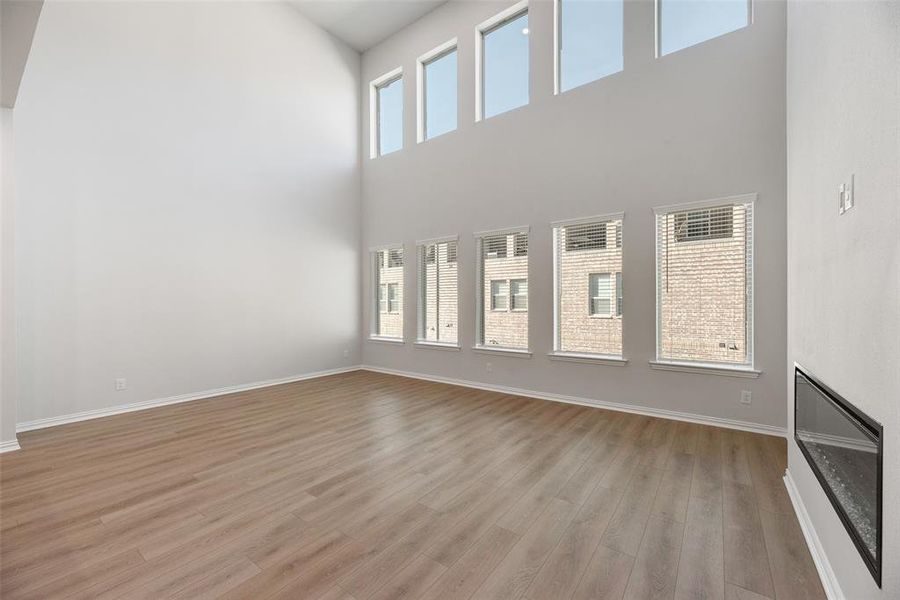 Spacious, unfurnished interior of a new home in , Frisco (Image 16).