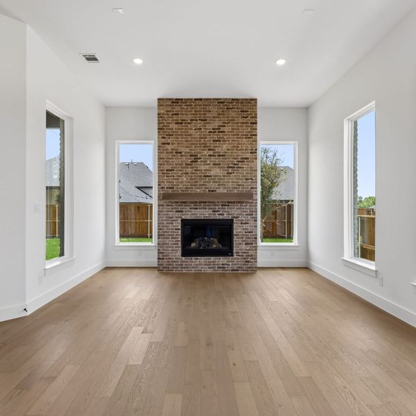 Spacious, unfurnished interior of a new home in The Parks at Wilson Creek, Celina (Image 61). Spacious, unfurnished interior of a new home in The Parks at Wilson Creek, Celina (Image 61).
