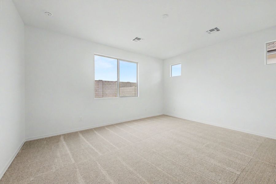 Spacious, unfurnished interior of a new home in Bella Vista Farms, San Tan Valley (Image 9). Spacious, unfurnished interior of a new home in Bella Vista Farms, San Tan Valley (Image 9).