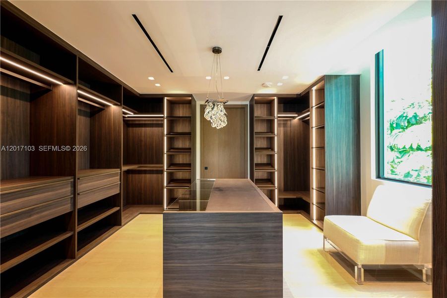 Community amenities in , Miami Beach (Image 17).