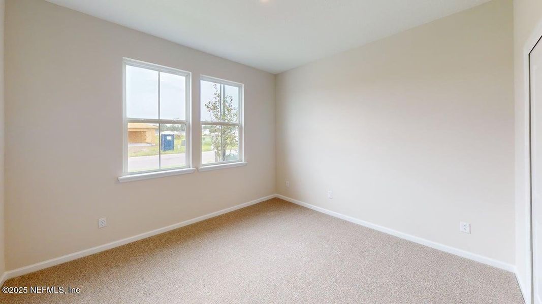Spacious, unfurnished interior of a new home in Lakes at Bella Lago, Green Cove Springs (Image 15).