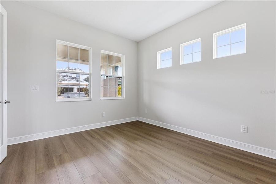 Spacious, unfurnished interior of a new home in Hawkstone, Lithia (Image 25).