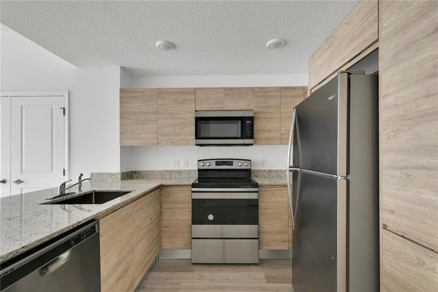 Furnished interior view inside a new home in , Orlando (Image 4).