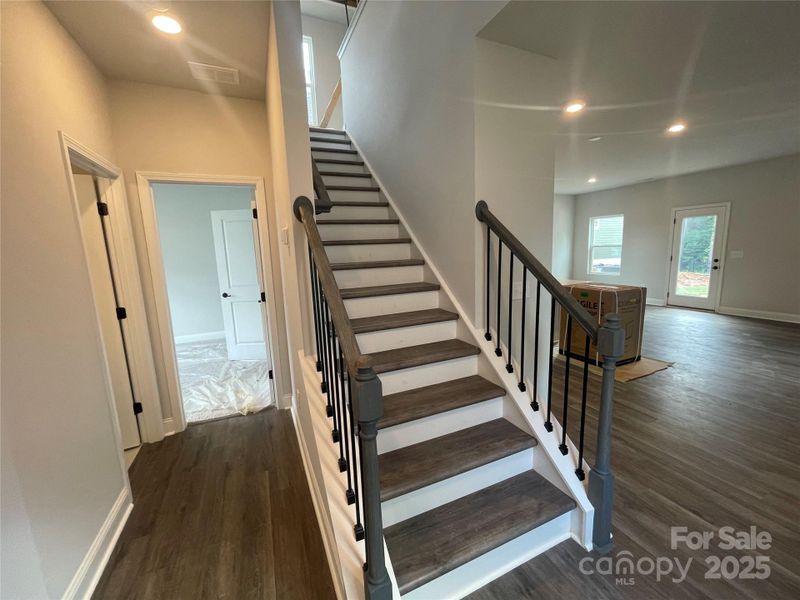 Image 17 of a home in Arbor Village.