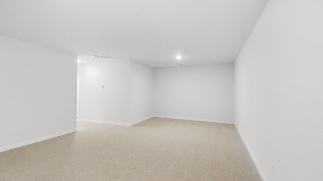 Spacious, unfurnished interior of a new home in Pleasant Grove, Weaverville (Image 15).