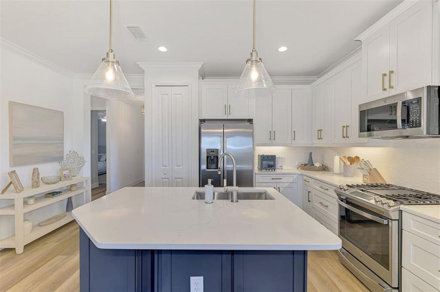 Furnished interior view inside a new home in , Sarasota (Image 33).