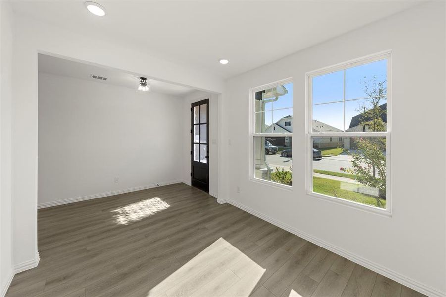 04. 745 Waterhouse - Flex 04. 745 Waterhouse - Flex