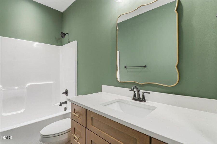 32-126 Mason St-32