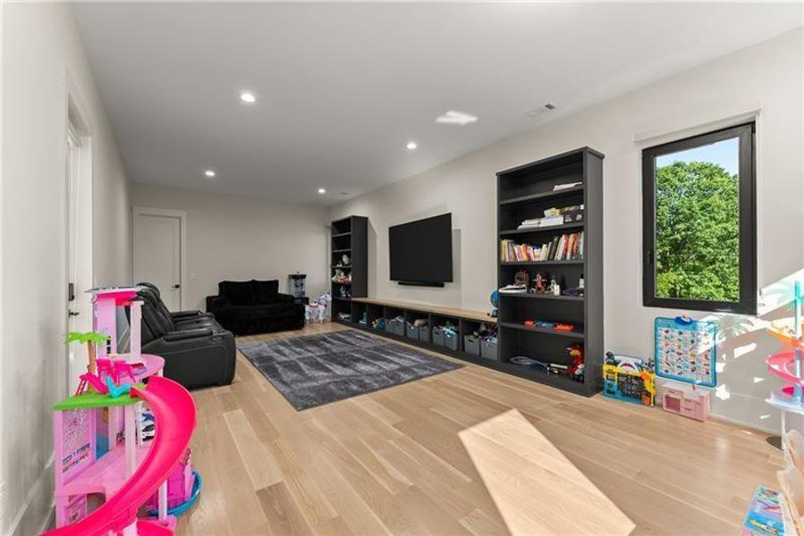 Furnished interior view inside a new home in , Lawrenceville (Image 73).