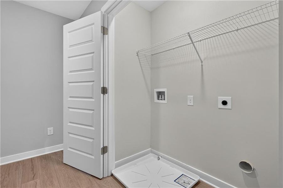 Spacious, unfurnished interior of a new home in The Cottages at East Lanier, Fayetteville (Image 14).