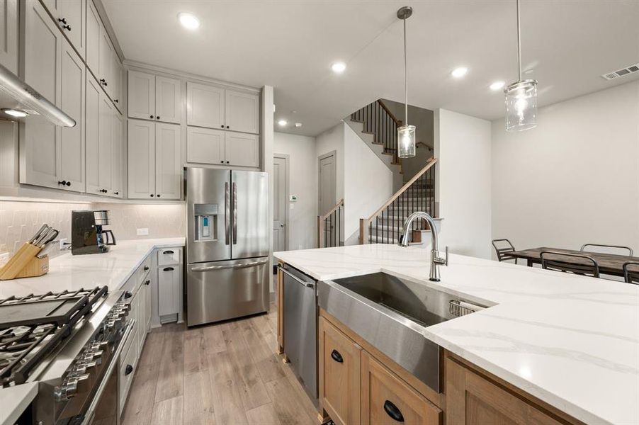 Furnished interior view inside a new home in , Farmers Branch (Image 16).