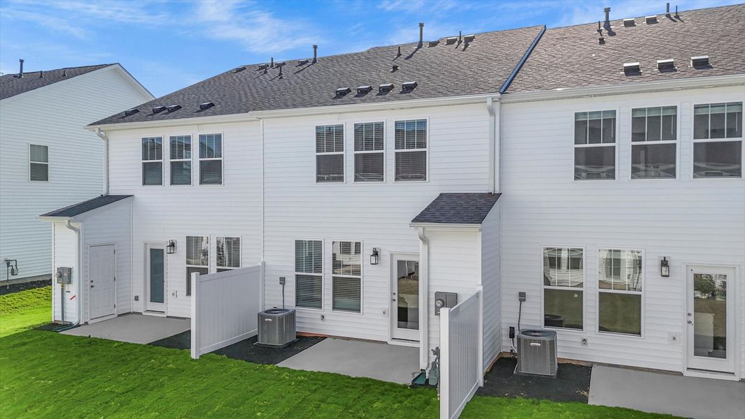 Top-notch exterior finishes in a select, well-established Greenville community Top-notch exterior finishes in a select, well-established Greenville community