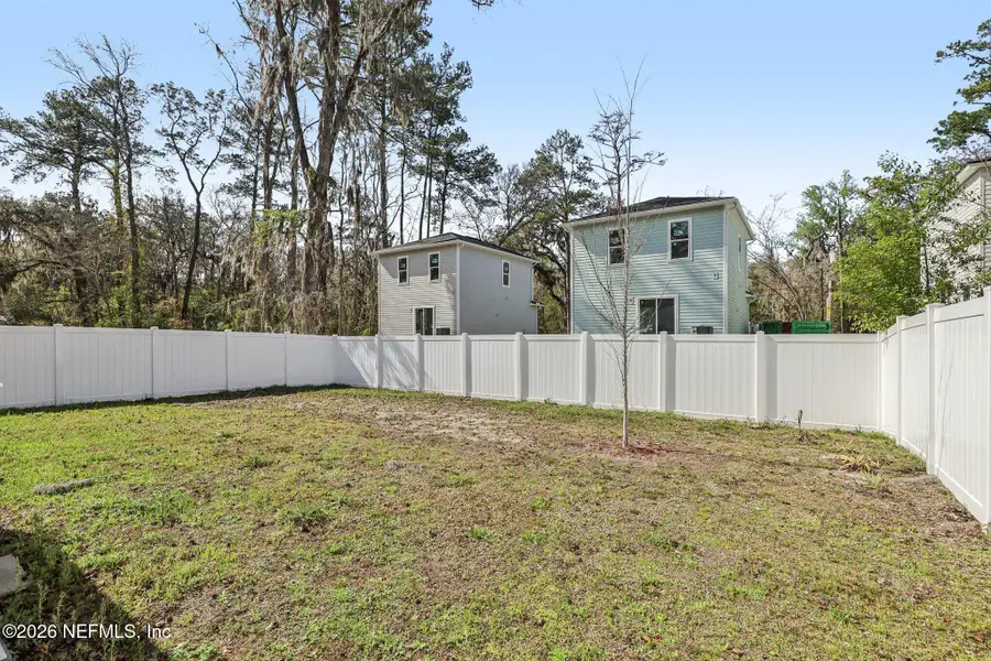 Exterior details and patio area of a home in , Jacksonville (Image 13).
