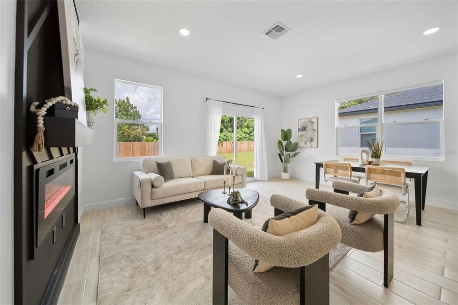 Furnished interior view inside a new home in , Orlando (Image 6).