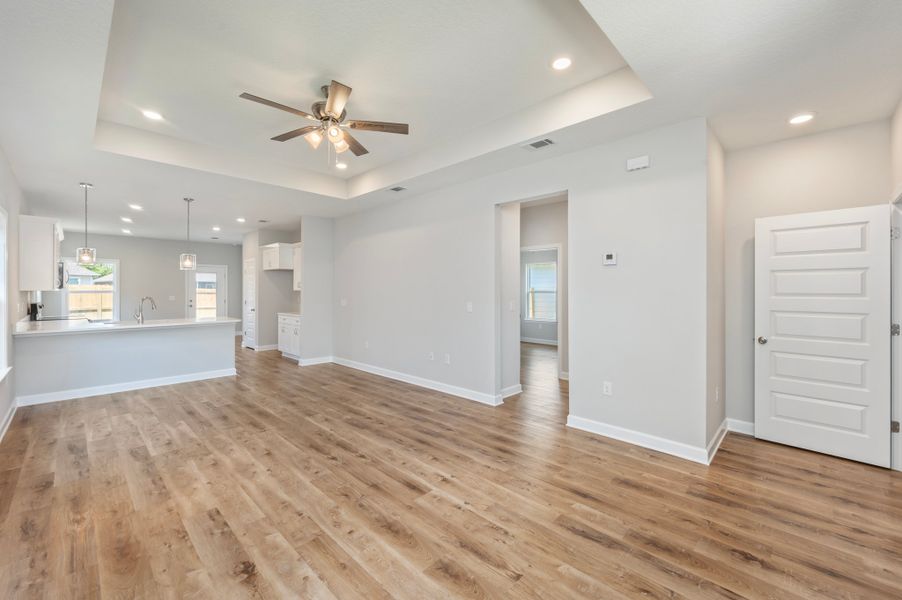 Representative unfurnished interior of a home built from the Austin by CJL Homes in Longview Estates, Crestview (Image 16).