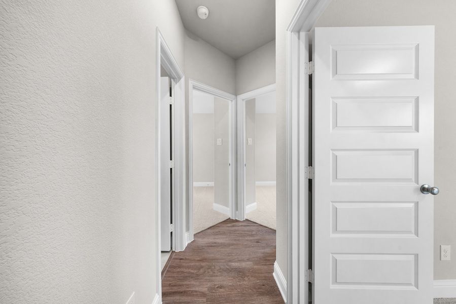 Spacious, unfurnished interior of a new home in Stonecreek, Sulphur Springs (Image 27).
