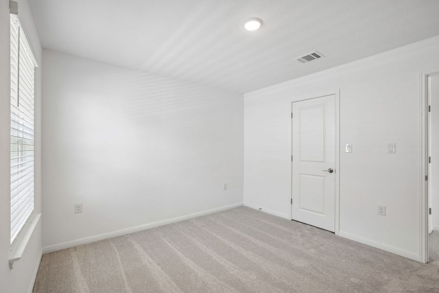 Spacious, unfurnished interior of a new home in Lisso, Pflugerville (Image 41).