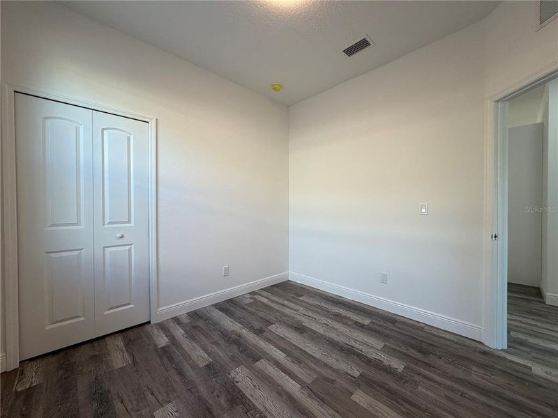 Spacious, unfurnished interior of a new home in , Daytona Beach (Image 12).