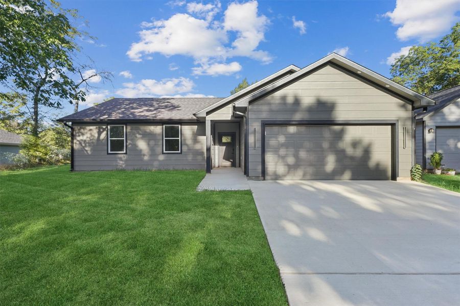 Image 14 of a home in . Image 14 of a home in .