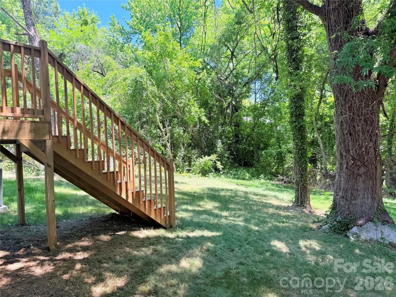 Natural landscape and outdoor views near in High Point (Image 25). Natural landscape and outdoor views near in High Point (Image 25).