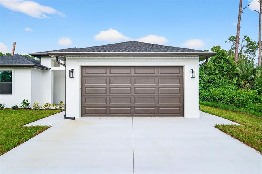 Exterior details and patio area of a home in , North Port (Image 36). Exterior details and patio area of a home in , North Port (Image 36).