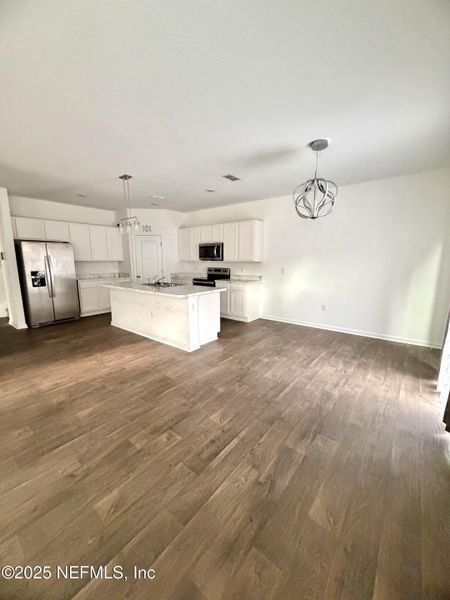 Spacious, unfurnished interior of a new home in The Arbors, Jacksonville (Image 13).